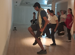 Muestra de "dabke" tras los talleres “Pasos por Palestina” 
