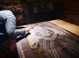 Dos artistas realizan una residencia artística en la sede de Casa Árabe en Córdoba 