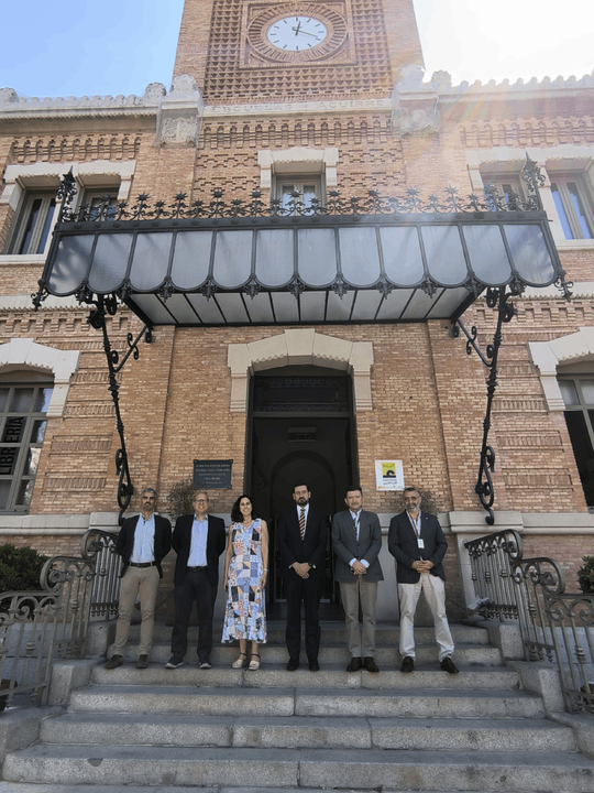 Visita del Centro Universitario de la Guardia Civil a Casa Árabe