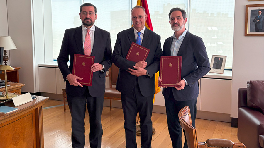 Casa Árabe, la UCLM y el BOE traducen al árabe la Constitución española de 1978